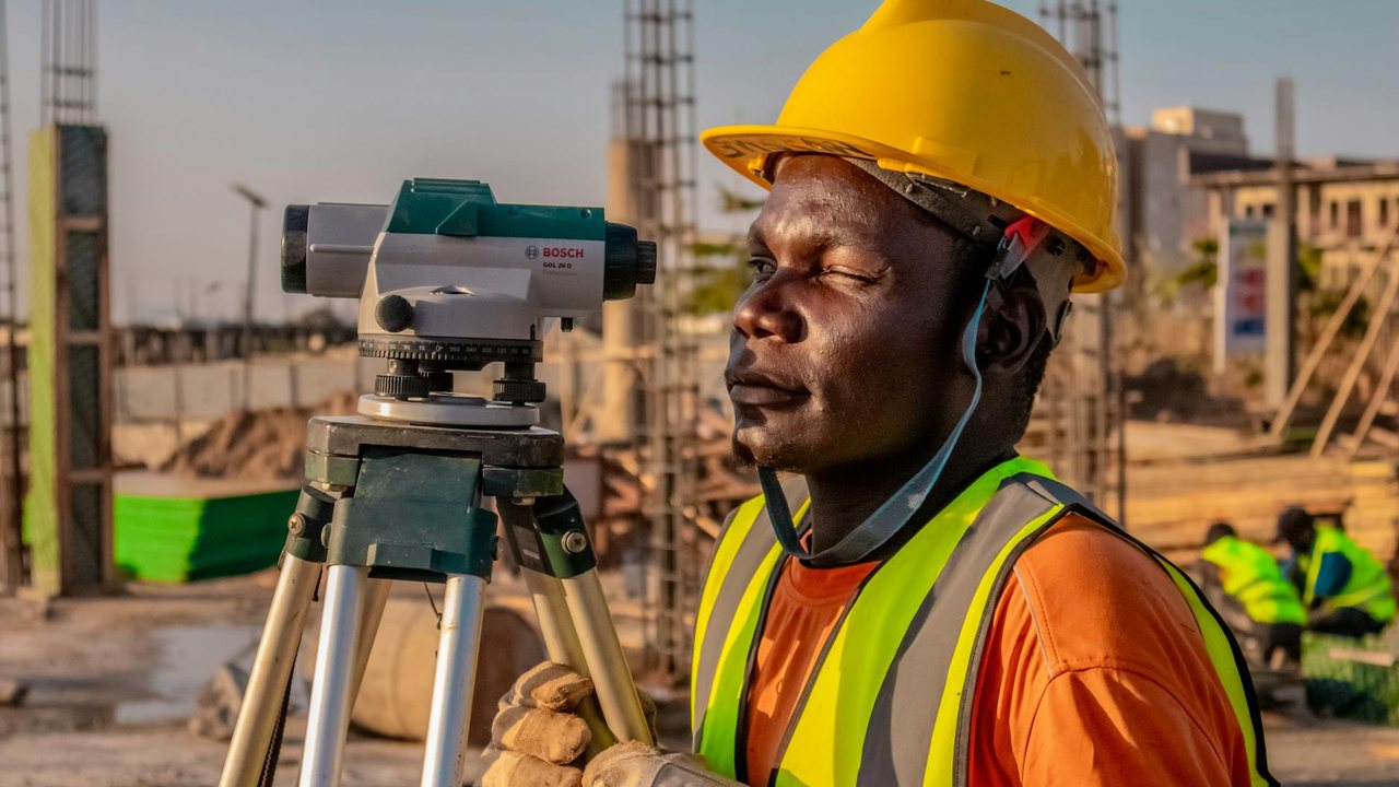 Seleccionar terreno y verificar documentación