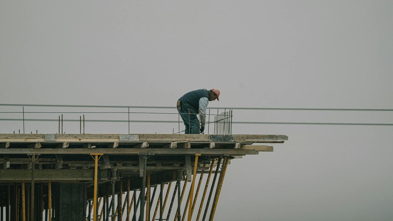 3. Mark the wall lines