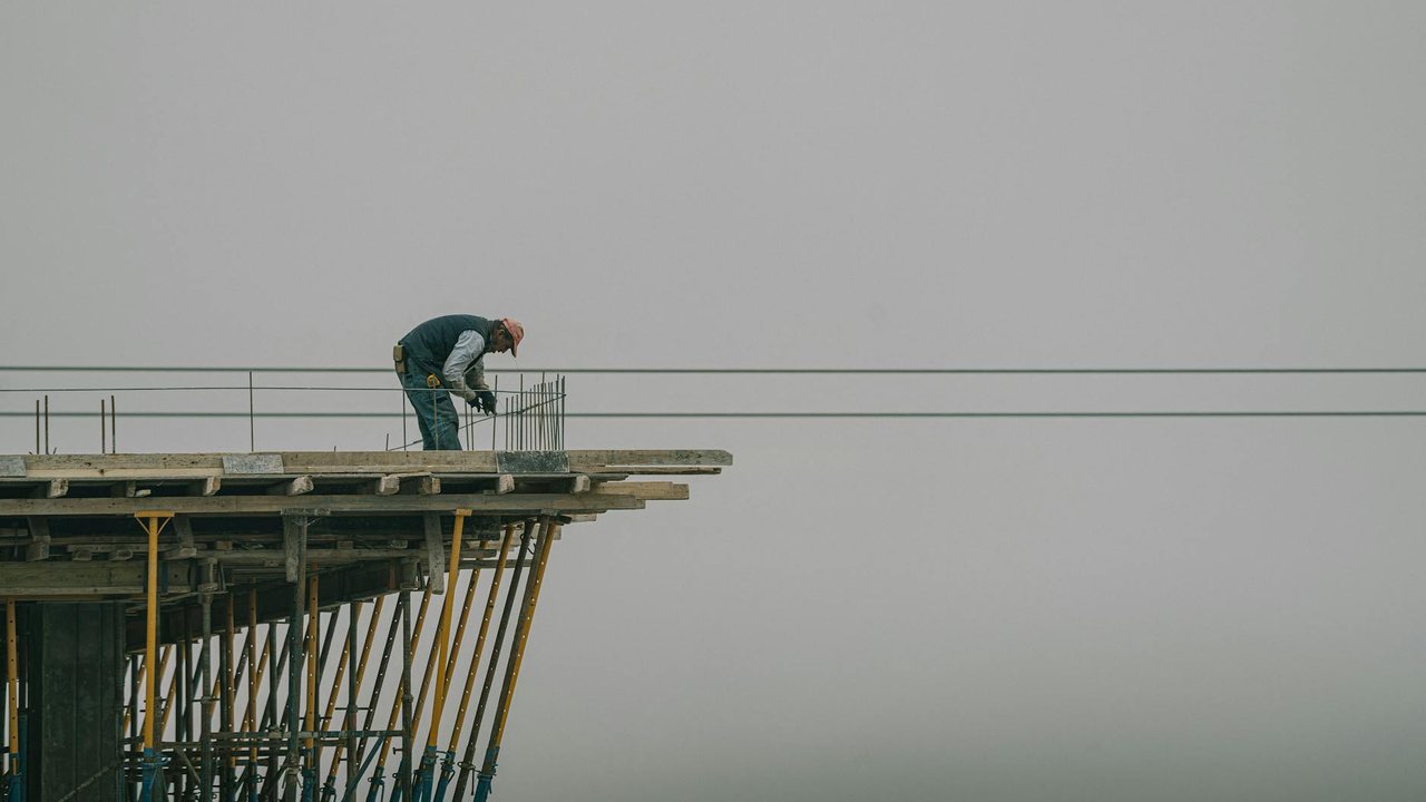 3. Tabicado, gunitado y coronación de la piscina