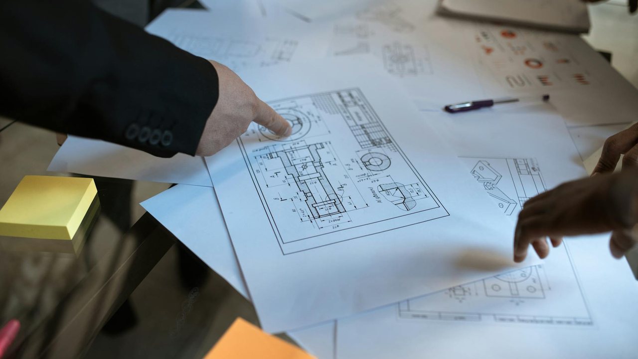 Contactar con delineante profesional cualificado