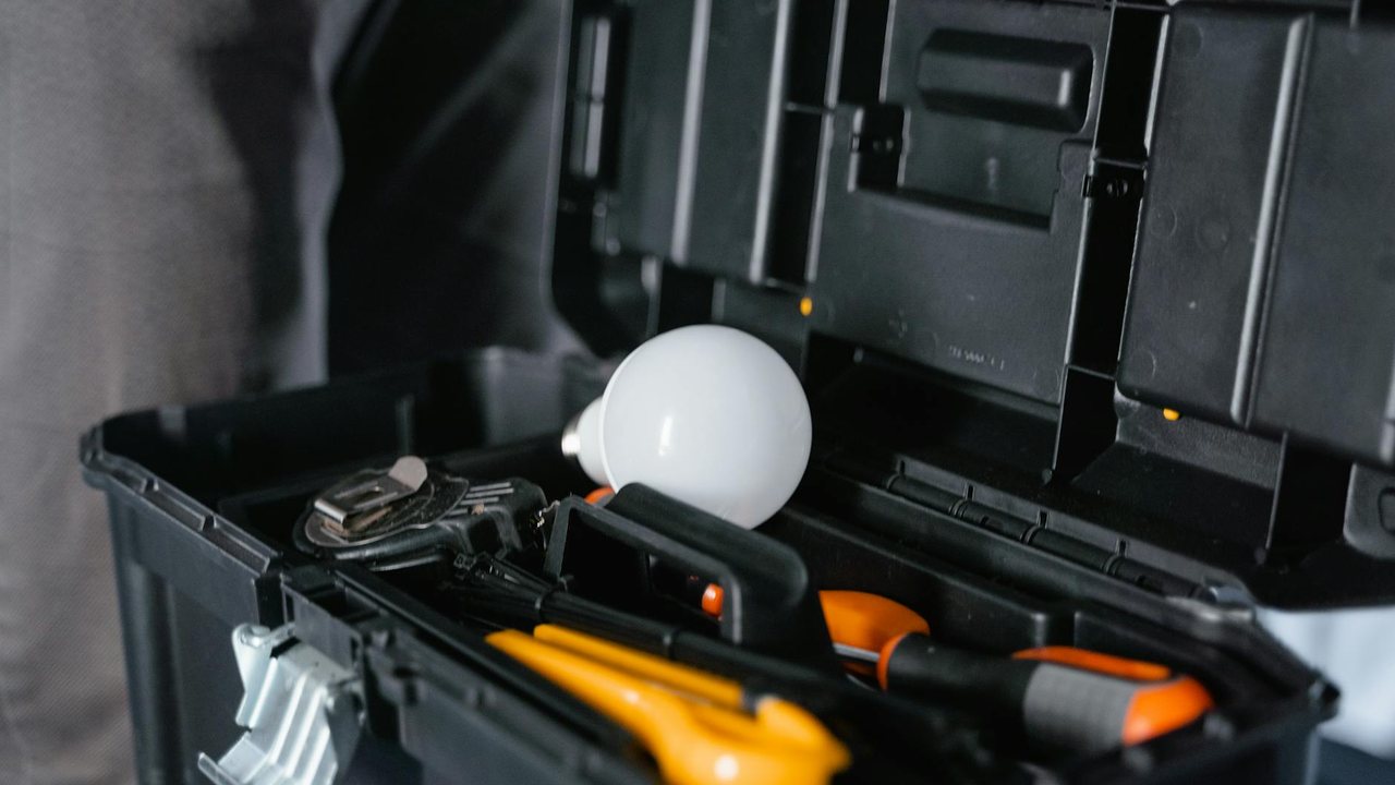 Drenar y vaciar la piscina completamente