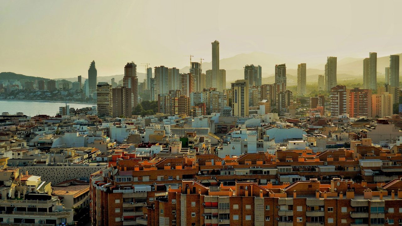 Benidorm and tourist-accommodation pressure: renovate with a residential fallback