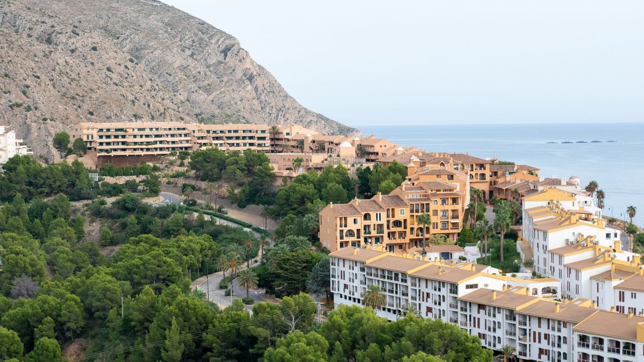 Altea reduces tourist rentals: renovating a home for the residential market - detail
