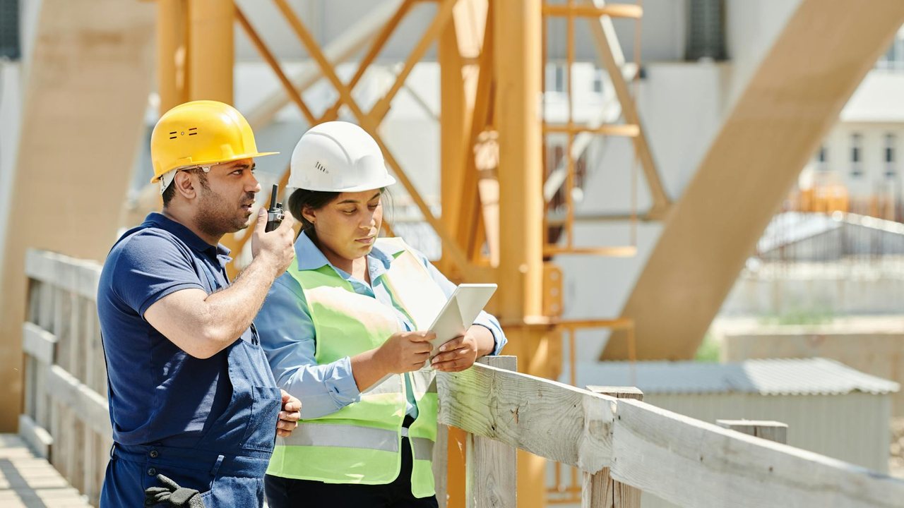 BIM y gemelos digitales en reformas 2026: que puede usar una constructora pequena
