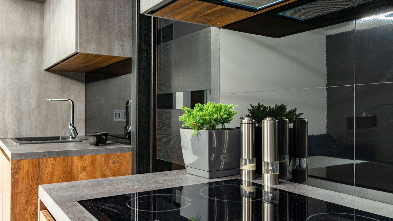 Replacing an induction hob in Alicante without a full kitchen renovation
