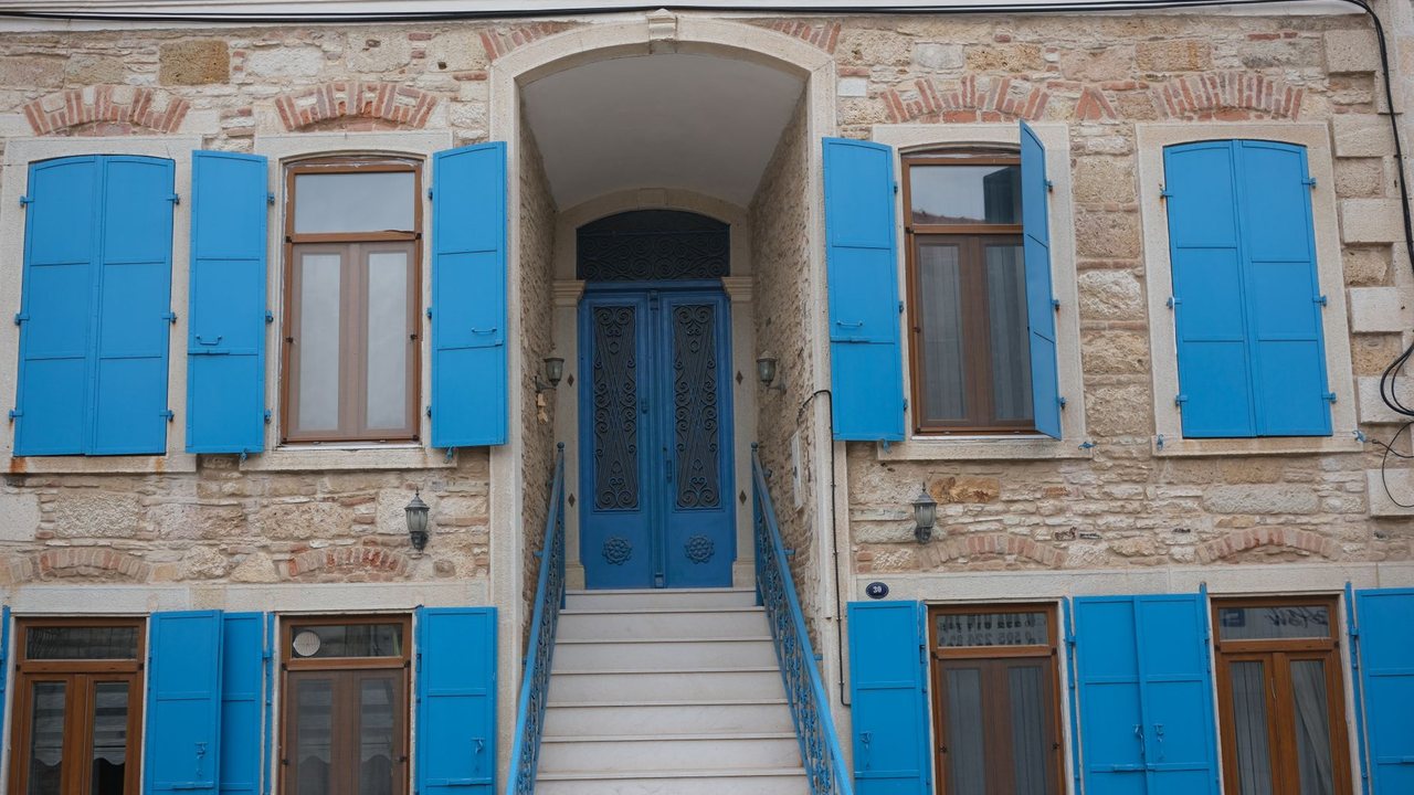 Casa en Costa Blanca: salitre, humedad y calor que revisar antes de reformar en verano: detalle de obra