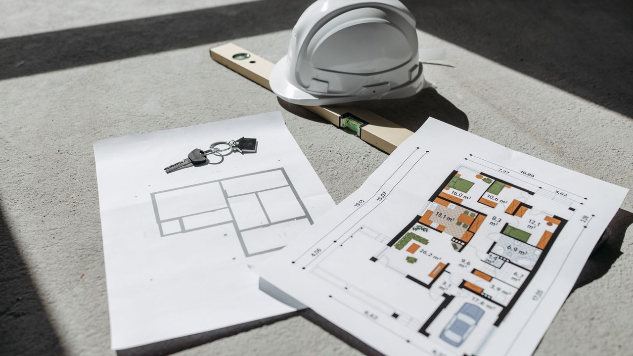 Dossier bilingue para vender vivienda reformada en Costa Blanca - detalle