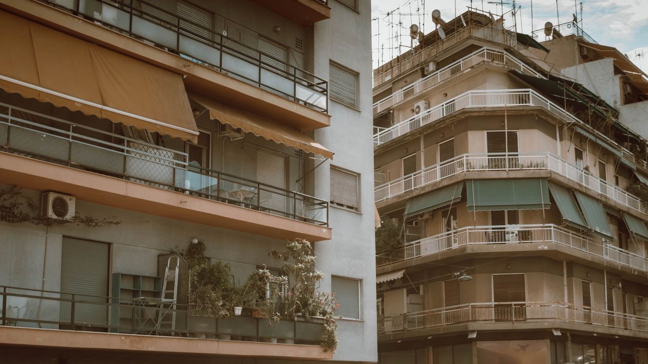 Alicante Hogueras and centenary: renovating flats for medium stays