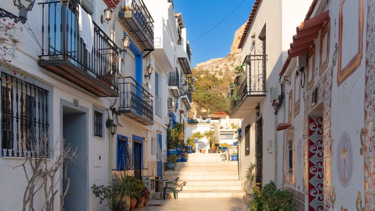 Alicante IPAT and tourist rentals: renovating in capped tourist districts - detail