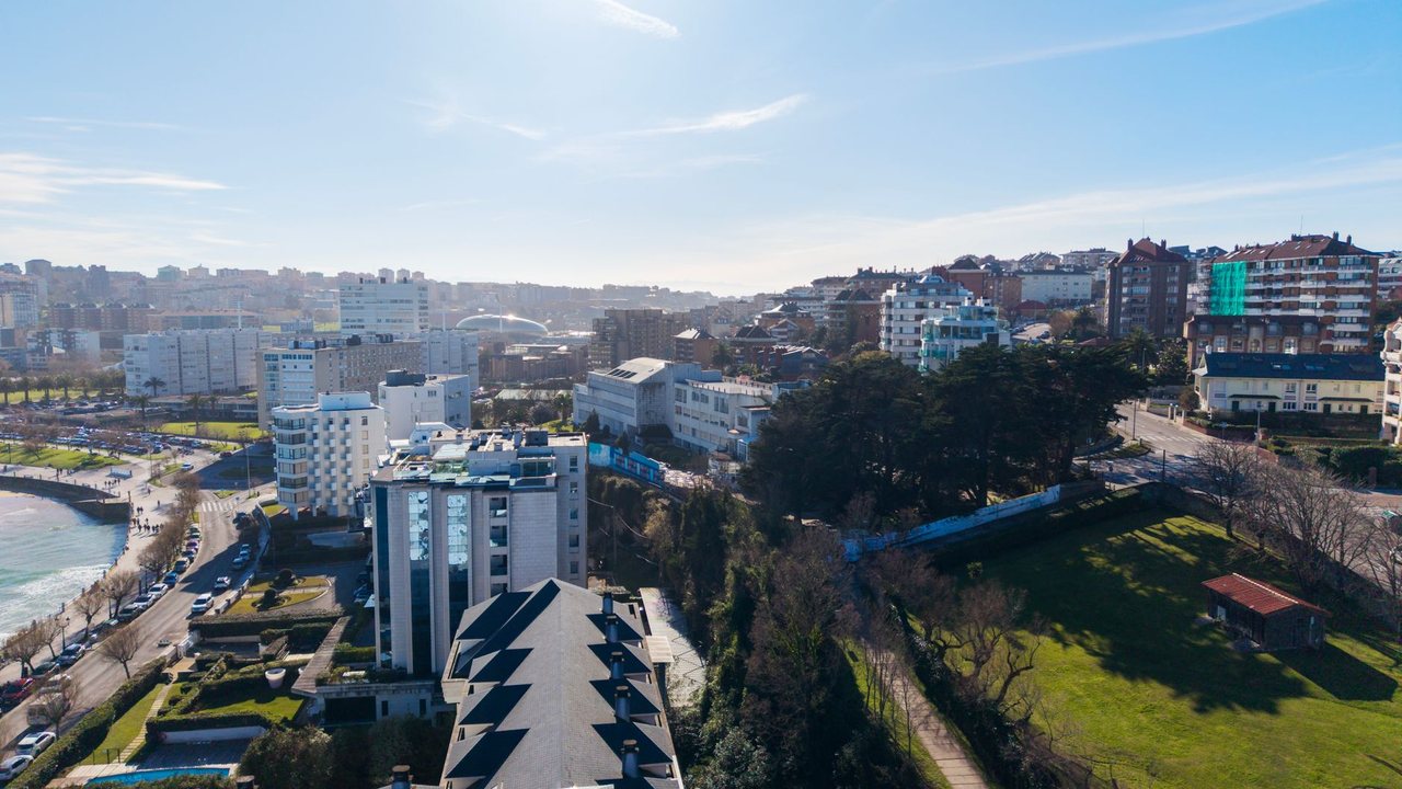 Subastas CAE y rehabilitacion de edificios: que propone MITECO en septiembre de 2026